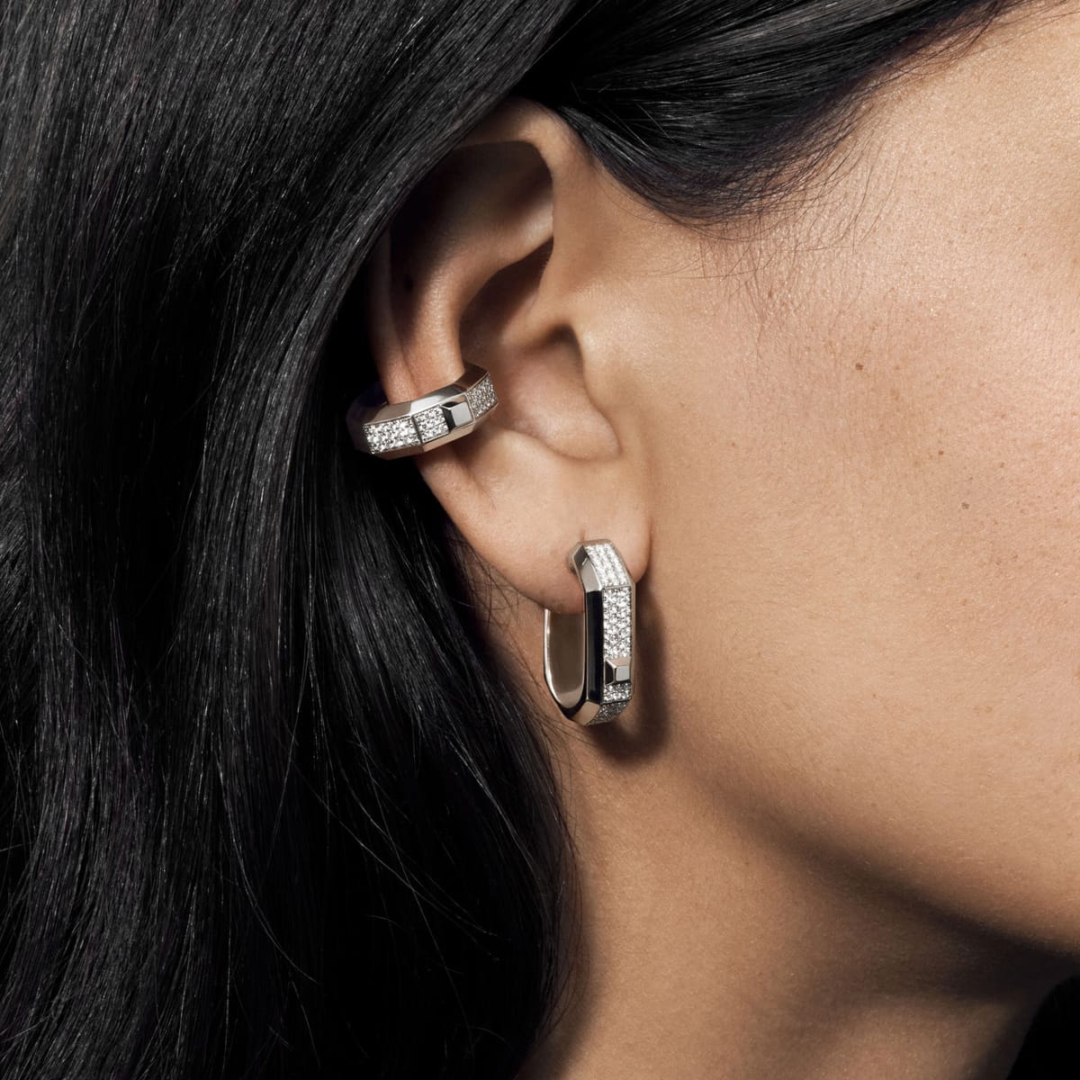 Boucles d'oreilles Mixte Or Blanc Diamant Mono créole pavée Moderniste MM 14679-WG