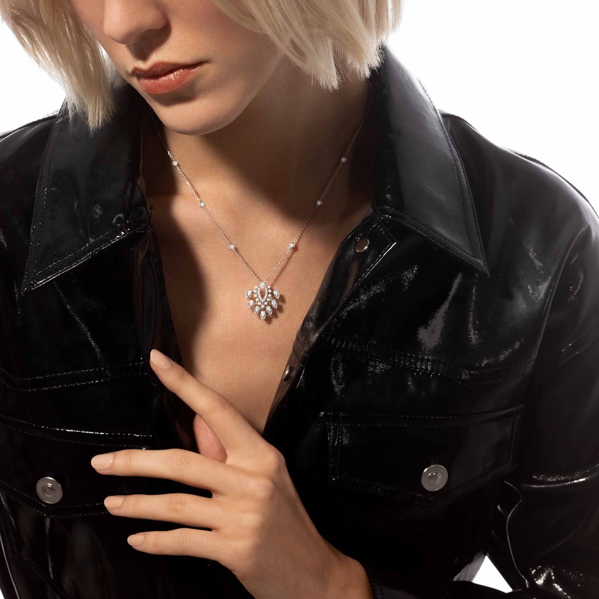 Collier Femme Or Blanc Diamant Pendentif Desert Bloom 07359-WG