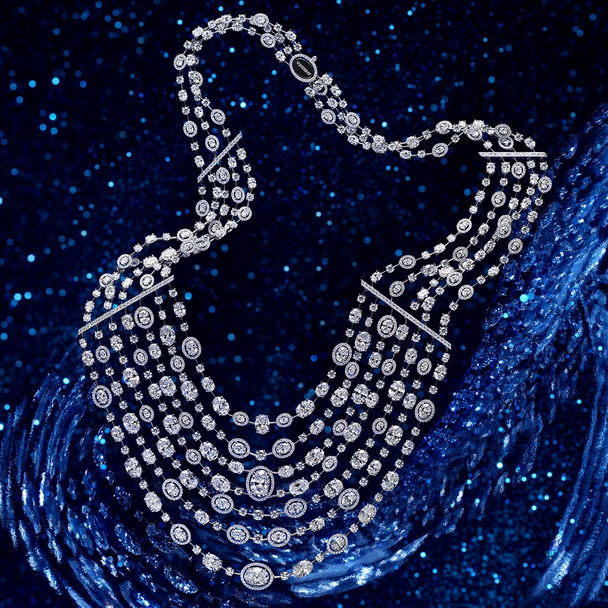 messika-paris-haute-joaillerie-mobile