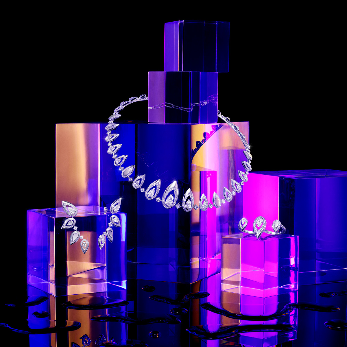 messika-paris-fiery-haute-joaillerie-mobile